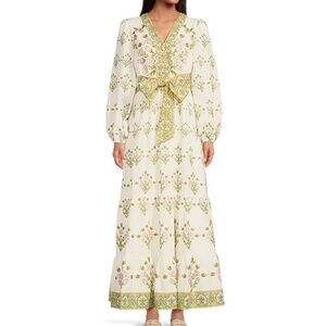 ISO A Loves A Dillard’s Exclusive Dress in Medium or Large! Will pay $200